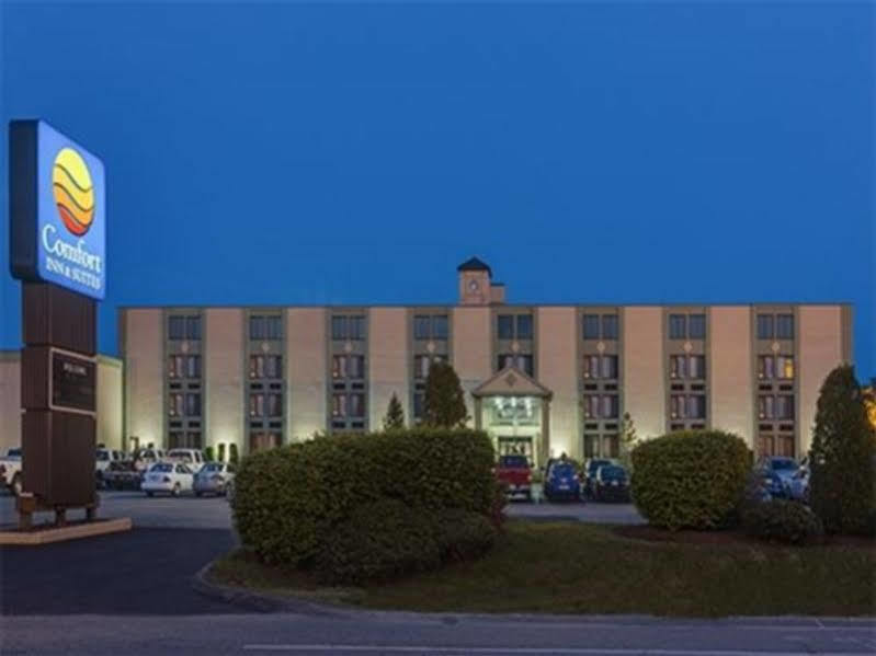 Holiday Inn Express - Fall River North Esterno foto